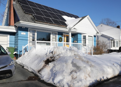 Snow in the front yard
